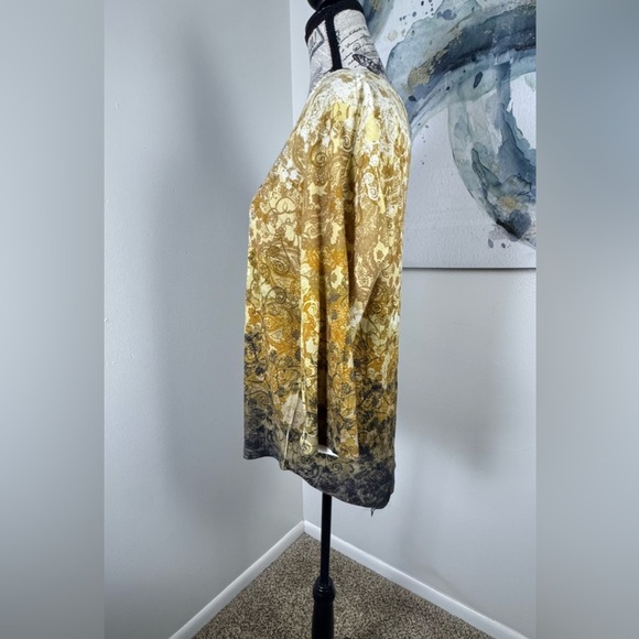 Christopher&Banks Yellow and Black Thermal Floral Rhinestone Button-Front Top XL - Picture 7 of 10